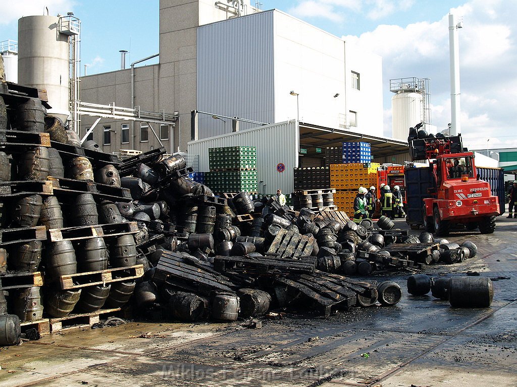 Feuer 4 Brand Gilden Brauerei Koeln Muelheim P702.JPG